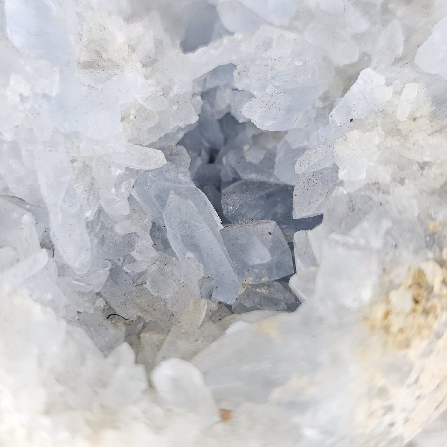 Zoom in celestite crystal