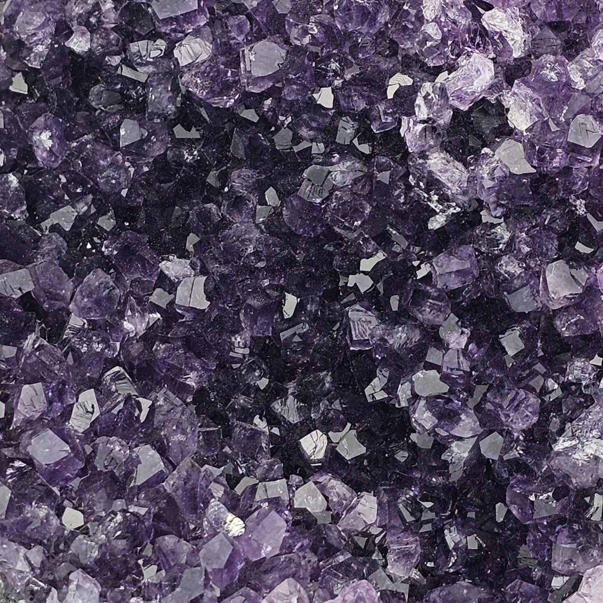 Close-up of amethist crystal formation