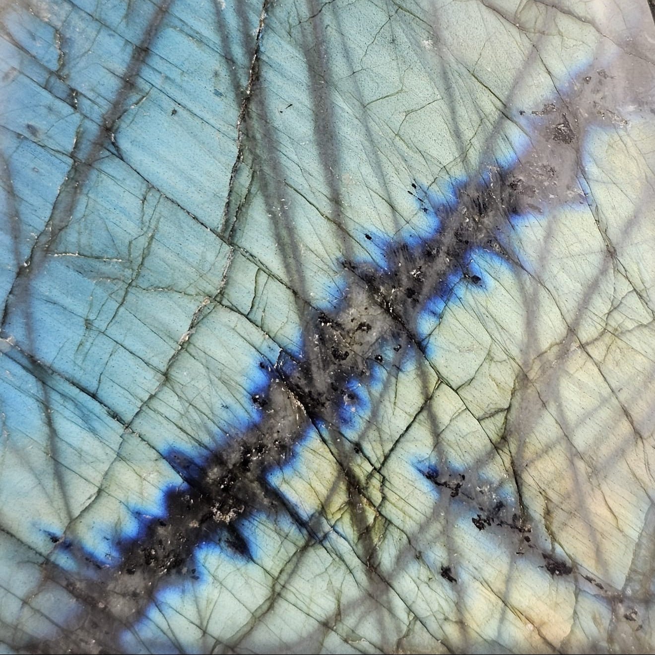 labradorite freeform close up 