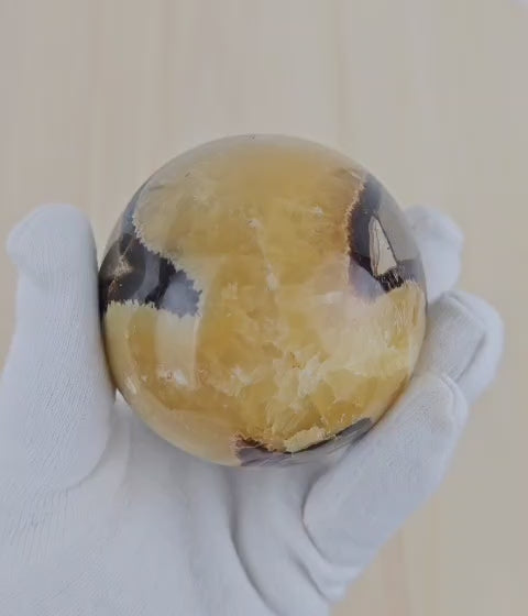 Big septarian sphere video