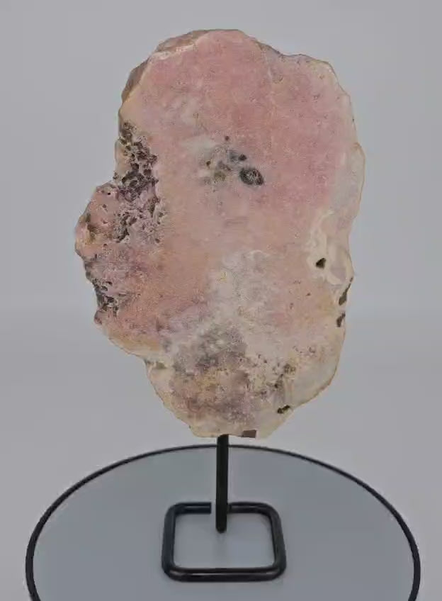 Pink amethyst on a stand video GemSea