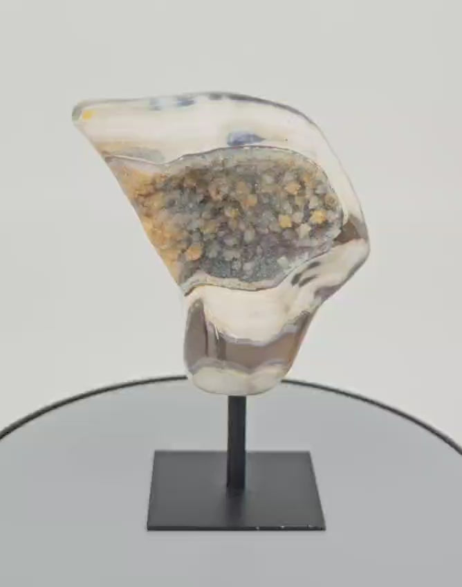 orca agate on stand video GemSea